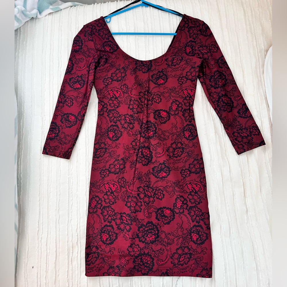 Forever 21 Red/Black Lace Print Bodycon Dress, Size S.